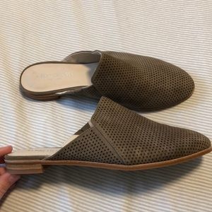 Kenneth Cole suede slip on mules